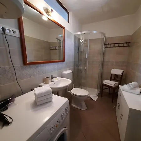 Casa de Férias Stone House In Dobrec With Sea View & Jacuzzi *