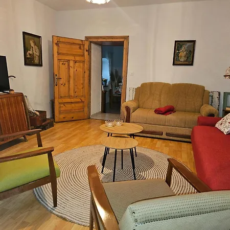 Casa de Férias Stone House In Dobrec With Sea View & Jacuzzi *